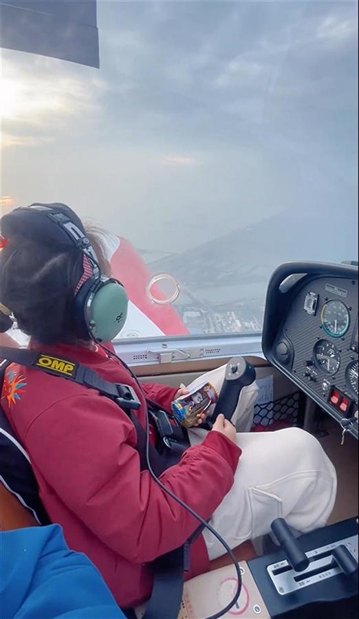 Anhui Man Flies Daughter Home on 2-Seater Plane-China Connect