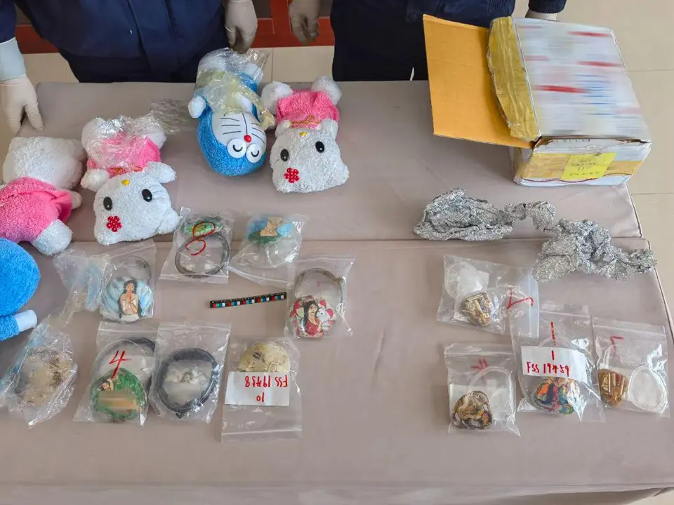 12 Des produits en tissus humains déguisés en jouets saisis par les douanes de Kunming-China Connect